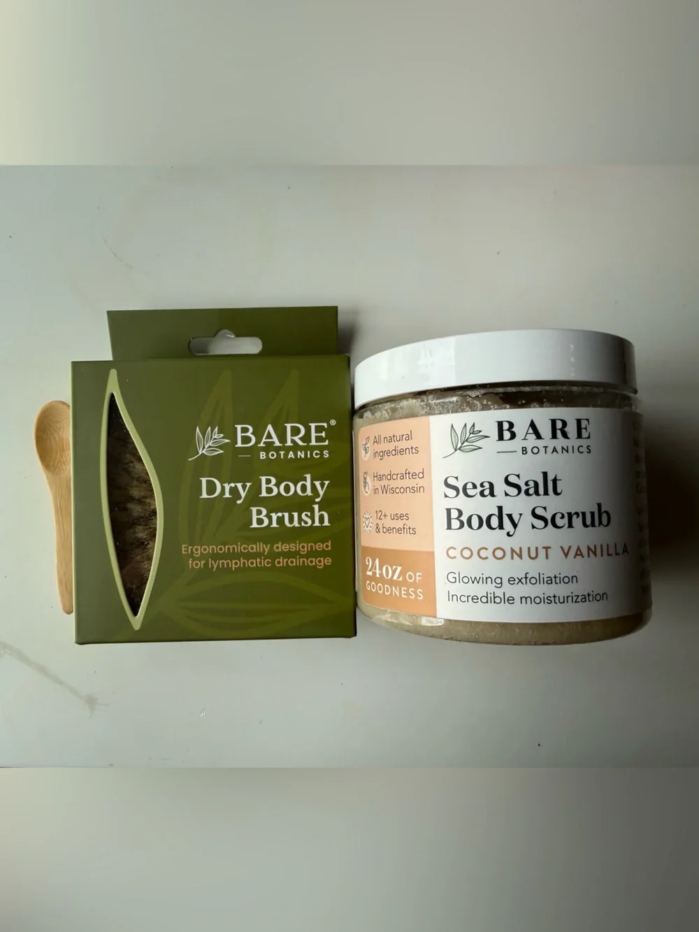 Coconut Vanilla Sea Salt Body Scrub & Dry Body Brush - Green/Peach